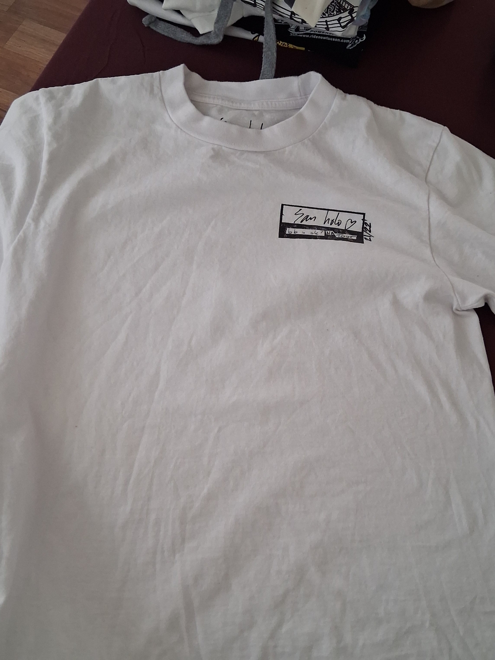 Vintage Sam Hala NA Tour Graphic Tour T-Shirt in White Size Medium